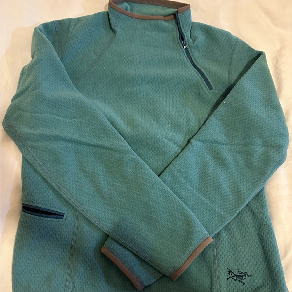 NWOT Arcteryx polyester 1/2 neck fleece